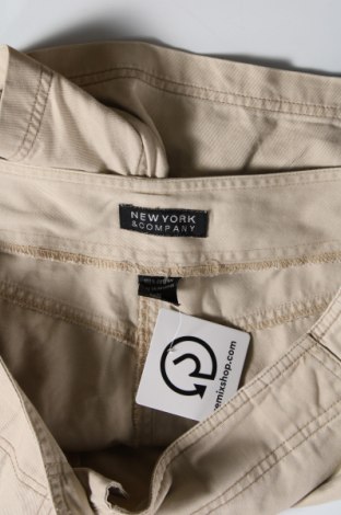 Damen Shorts New York & Company, Größe L, Farbe Beige, Preis € 12,99