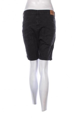 Damen Shorts Please, Größe L, Farbe Schwarz, Preis 33,99 €