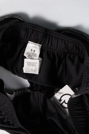 Pantaloni scurți de femei Under Armour, Mărime L, Culoare Negru, Preț 139,99 Lei