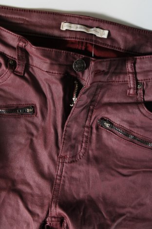 Damenhose, Größe M, Farbe Rot, Preis € 20,49