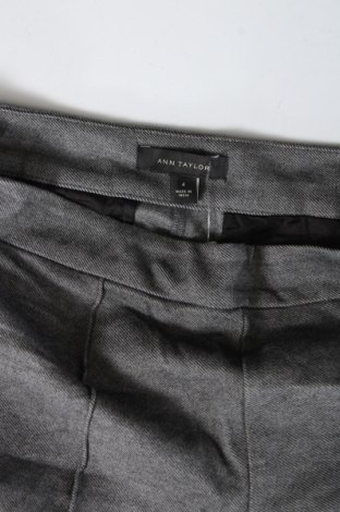 Pantaloni de femei Ann Taylor, Mărime S, Culoare Gri, Preț 203,99 Lei