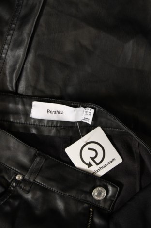 Damenhose Bershka, Größe M, Farbe Schwarz, Preis € 6,49