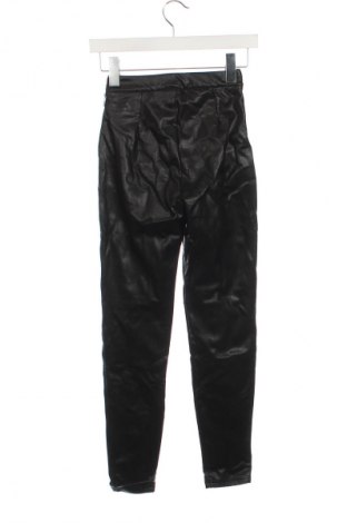 Pantaloni de femei Bershka, Mărime XS, Culoare Negru, Preț 38,99 Lei