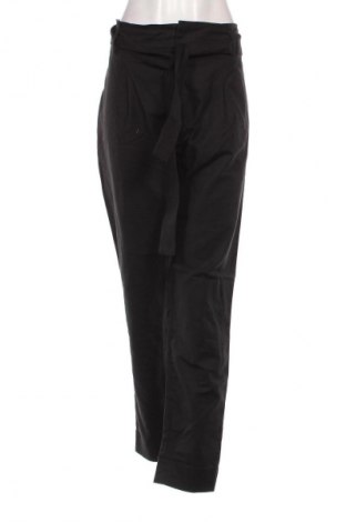 Pantaloni de femei Essentiel, Mărime XL, Culoare Negru, Preț 91,99 Lei