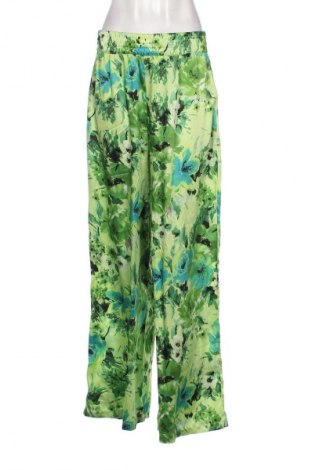 Pantaloni de femei Fame, Mărime M, Culoare Multicolor, Preț 73,98 Lei