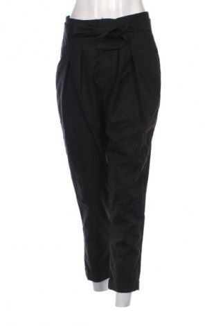 Pantaloni de femei Ochnik, Mărime M, Culoare Negru, Preț 111,99 Lei