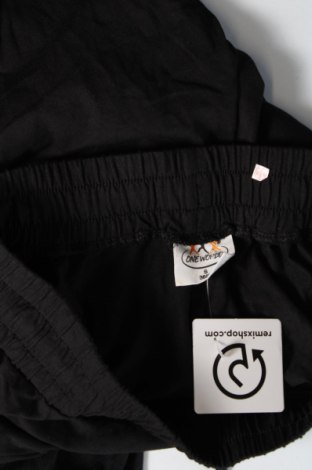 Damenhose One World, Größe M, Farbe Schwarz, Preis 7,49 €