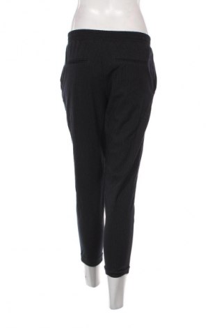 Pantaloni de femei Pull&Bear, Mărime S, Culoare Negru, Preț 38,99 Lei