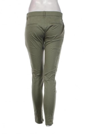 Damenhose Pull&Bear, Größe M, Farbe Grün, Preis 20,49 €