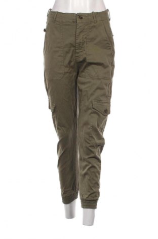 Damenhose Pull&Bear, Größe M, Farbe Grün, Preis € 20,49