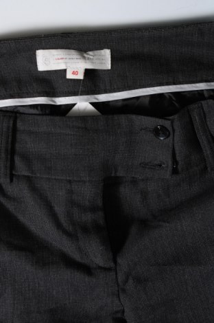 Damenhose S.Oliver, Größe M, Farbe Grau, Preis € 11,99