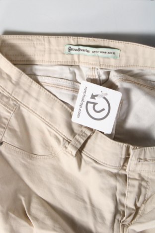 Pantaloni de femei Stradivarius, Mărime L, Culoare Alb, Preț 95,99 Lei