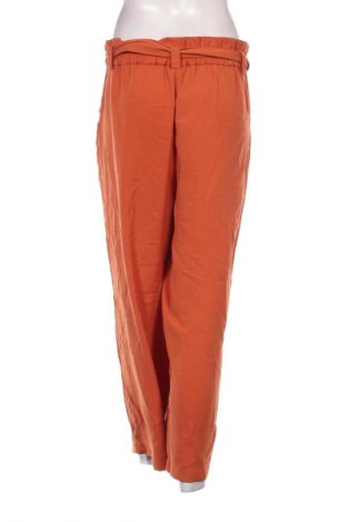 Damenhose Stradivarius, Größe M, Farbe Orange, Preis € 20,49