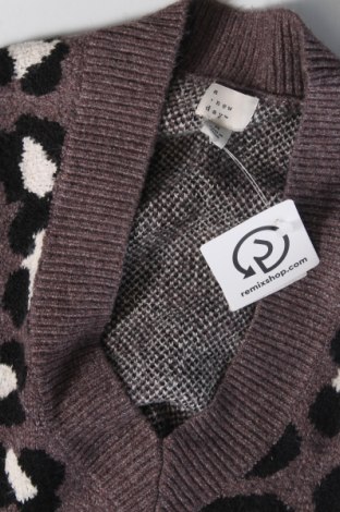 Damski sweter A New Day, Rozmiar M, Kolor Kolorowy, Cena 92,99 zł