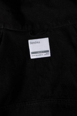 Дамско яке Bershka, Размер M, Цвят Черен, Цена 27,49 лв.