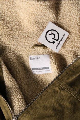 Дамско яке Bershka, Размер S, Цвят Зелен, Цена 41,49 лв.