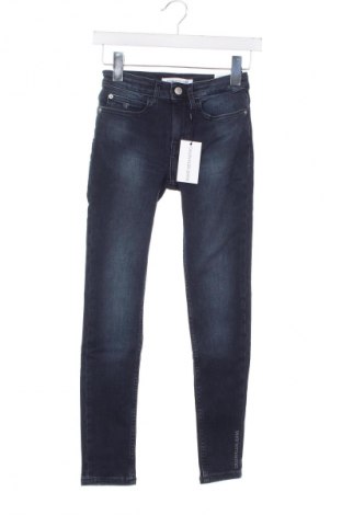 Gyerek farmernadrág Calvin Klein Jeans, Méret 9-10y / 140-146 cm, Szín Kék, Ár 19 906 Ft