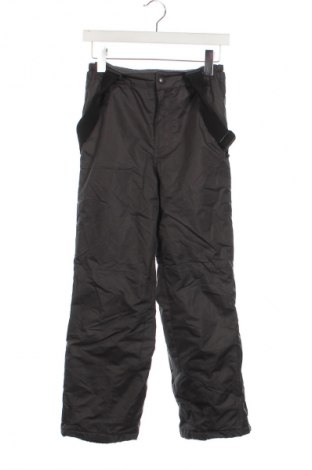 Kinderoverall für Wintersport, Größe 8-9y/ 134-140 cm, Farbe Grün, Preis € 19,99