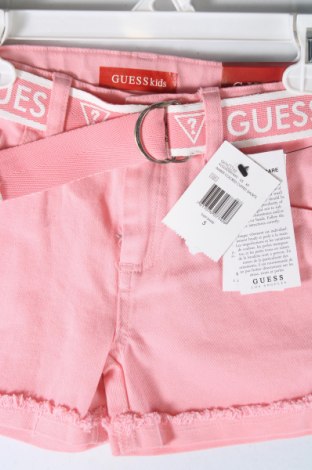 Παιδικό κοντό παντελόνι Guess, Μέγεθος 4-5y/ 110-116 εκ., Χρώμα Ρόζ , Τιμή 26,49 €