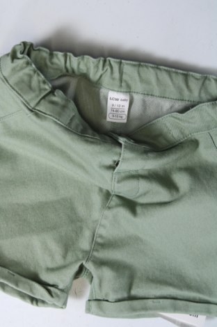 Pantaloni scurți pentru copii LCW, Mărime 9-12m/ 74-80 cm, Culoare Verde, Preț 26,99 Lei