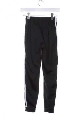 Dětské tepláky Adidas Originals, Velikost 10-11y/ 146-152 cm, Barva Černá, Cena  529,00 Kč