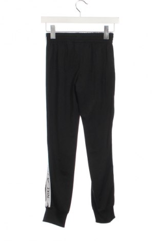 Pantaloni de trening, pentru copii Nike, Mărime 10-11y/ 146-152 cm, Culoare Negru, Preț 99,49 Lei