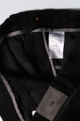 Pantaloni raiați de bărbați Christian Berg, Mărime XL, Culoare Negru, Preț 61,99 Lei