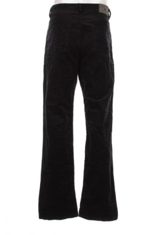 Pantaloni raiați de bărbați Christian Berg, Mărime XL, Culoare Negru, Preț 61,99 Lei