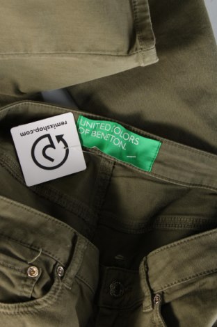 Pantaloni de bărbați United Colors Of Benetton, Mărime M, Culoare Verde, Preț 122,45 Lei