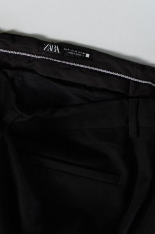 Pantaloni de bărbați Zara, Mărime M, Culoare Negru, Preț 35,99 Lei