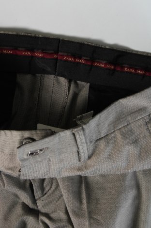 Pantaloni de bărbați Zara Man, Mărime M, Culoare Bej, Preț 83,37 Lei