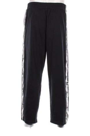 Herren Sporthose Adidas, Größe XL, Farbe Schwarz, Preis 28,99 €