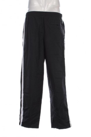 Pantaloni trening de bărbați Nike, Mărime M, Culoare Negru, Preț 134,99 Lei