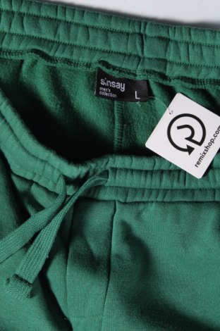 Pantaloni trening de bărbați Sinsay, Mărime L, Culoare Verde, Preț 73,98 Lei