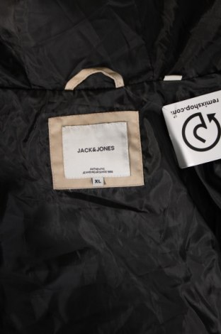 Ανδρικό μπουφάν Jack & Jones, Μέγεθος XL, Χρώμα  Μπέζ, Τιμή 15,99 €