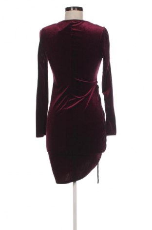 Kleid Bershka, Größe M, Farbe Rot, Preis 15,00 €