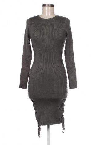 Kleid Fashion nova, Größe M, Farbe Grün, Preis € 10,49