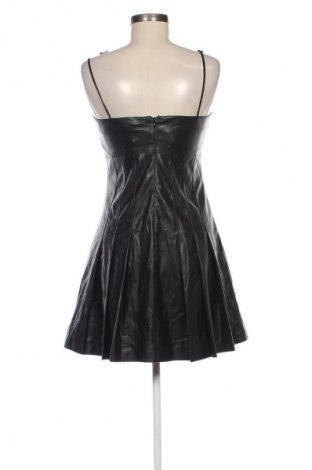 Rochie Guess, Mărime M, Culoare Negru, Preț 417,99 Lei