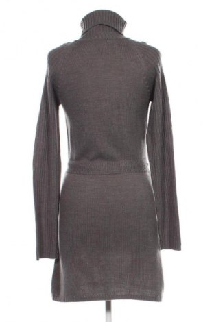 Kleid ONLY, Größe M, Farbe Grau, Preis 13,81 €