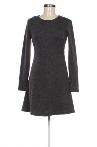 Kleid Pieces, Größe S, Farbe Grau, Preis € 8,99