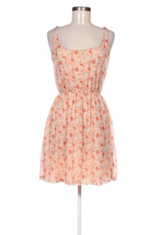 Rochie Pull&Bear, Mărime L, Culoare Multicolor, Preț 59,99 Lei