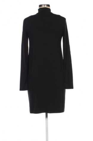 Kleid Reserved, Größe M, Farbe Schwarz, Preis 18,99 €