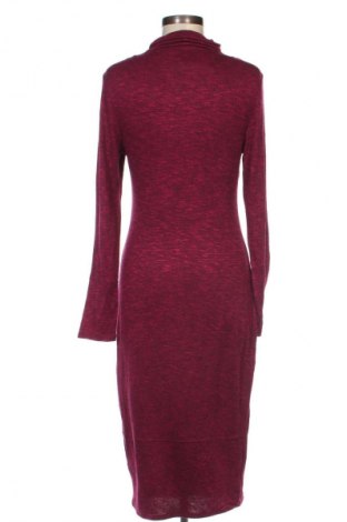 Kleid Runway, Größe M, Farbe Lila, Preis 20,49 €