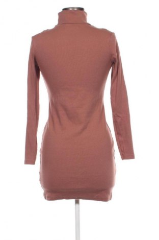 Kleid Sinsay, Größe M, Farbe Aschrosa, Preis € 8,99