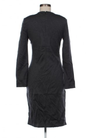 Kleid St. John, Größe M, Farbe Grau, Preis 184,99 €