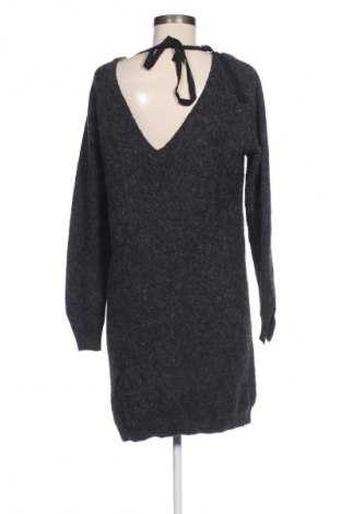 Kleid Vero Moda, Größe M, Farbe Grau, Preis € 9,99