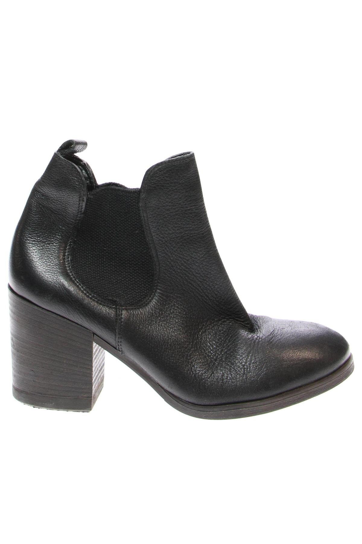 Damen Stiefeletten, Größe 40, Farbe Schwarz, Preis 39,90 €