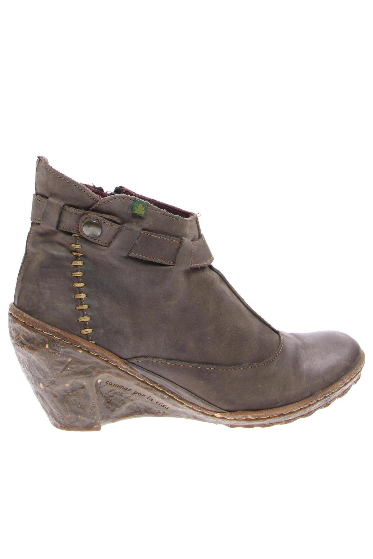 Damen Stiefeletten El Naturalista, Größe 38, Farbe Braun, Preis 59,34 €