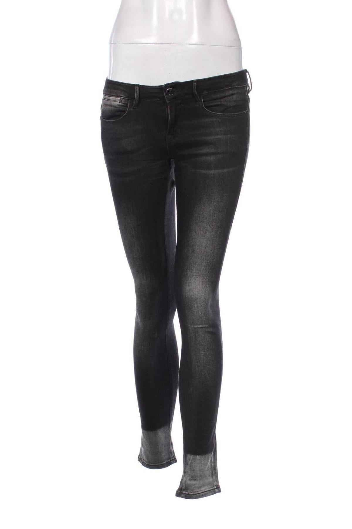 Damen Jeans Guess, Größe S, Farbe Grau, Preis 15,99 €