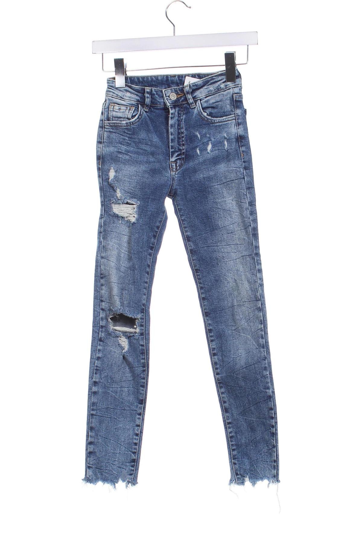 Damskie jeansy Stradivarius, Rozmiar XXS, Kolor Czarny, Cena 46,99 zł